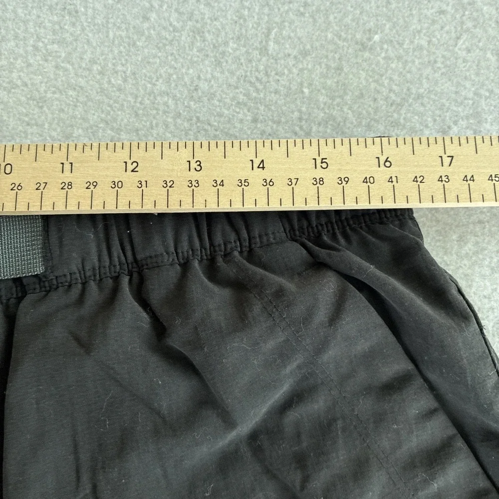 The North Face Mens Class V Belted Trunks Black Nylon Mesh Lined Medium Hiking